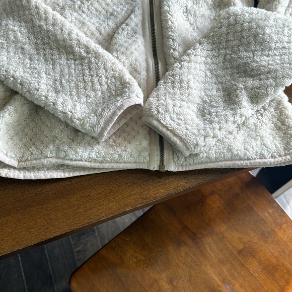 Good condition women’s small Columbia coat! - Picture 4 of 4